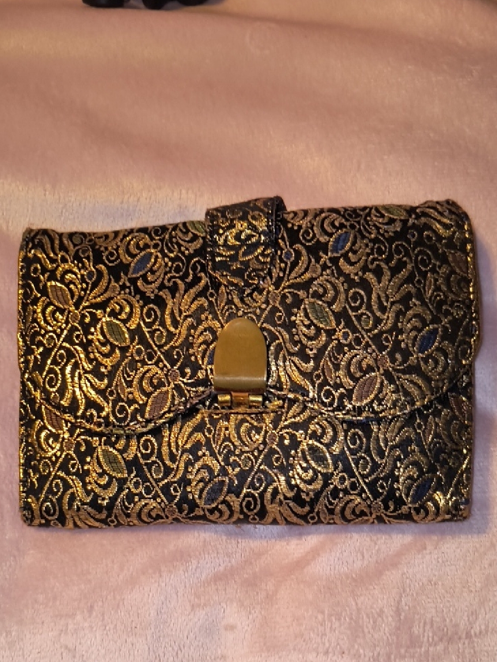 Vintage 1940s Lin-bren Ore Ation Black and Gold Brocade Clutch Wallet